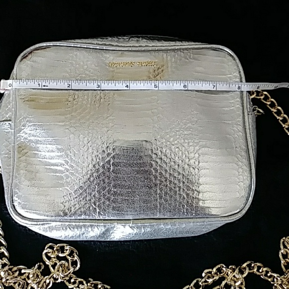 NWOT Victoria's Secret  crossbody purse - Picture 3 of 8